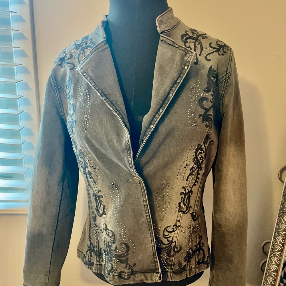 Reba Black Embroidered Women's Blazer